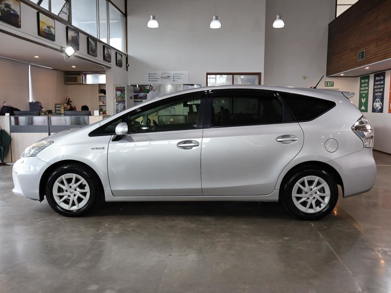 Vehicle image 5
