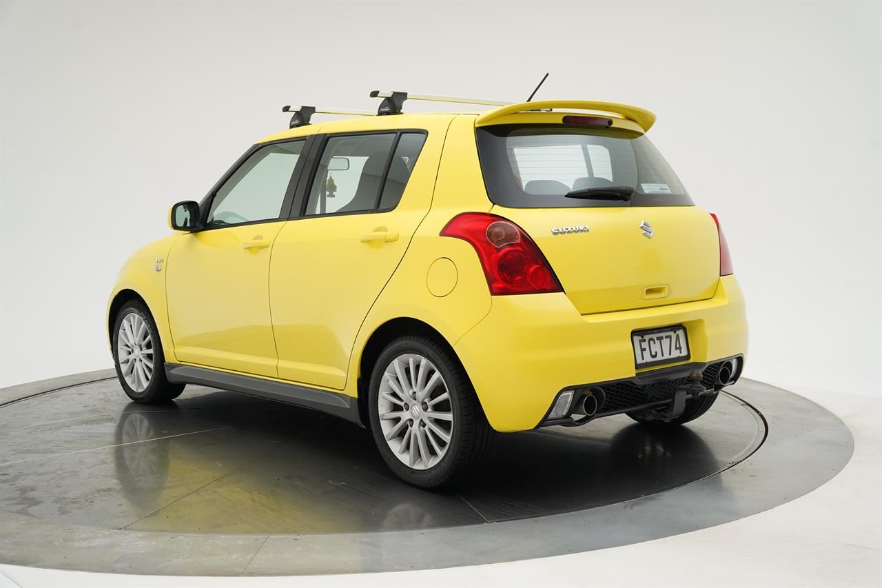 Vehicle image 5