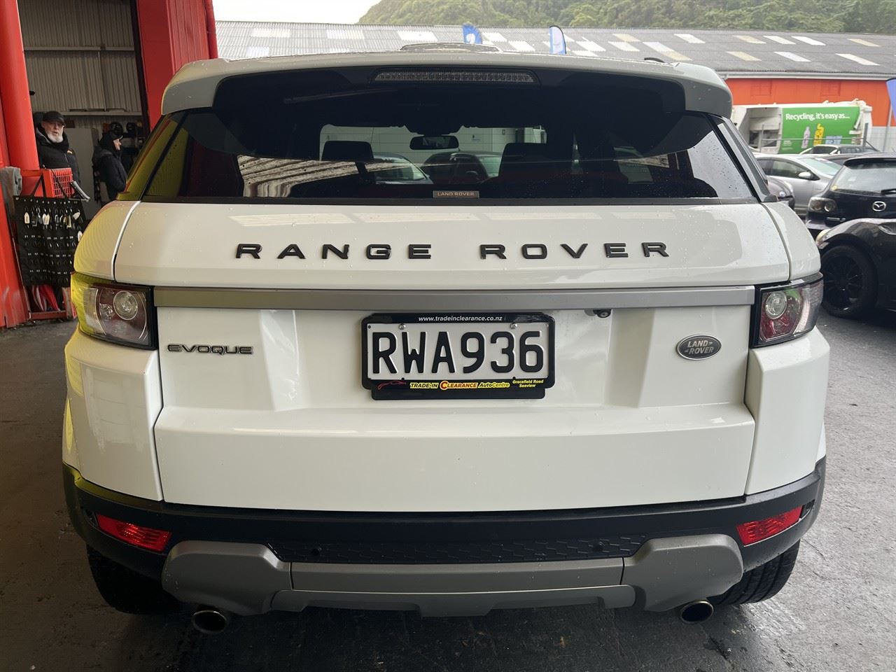 Vehicle image 5