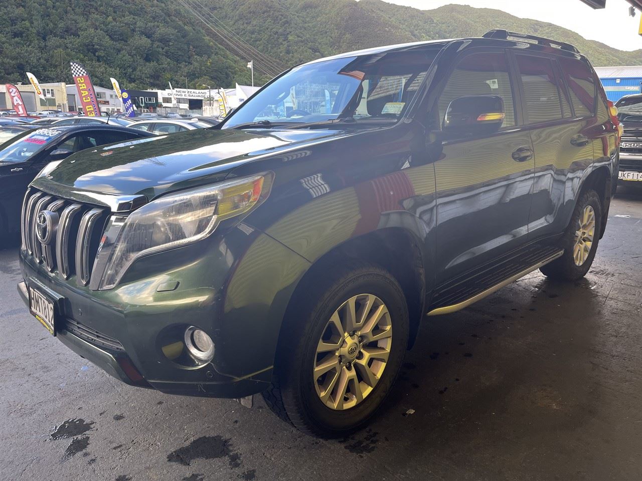 Vehicle image 3