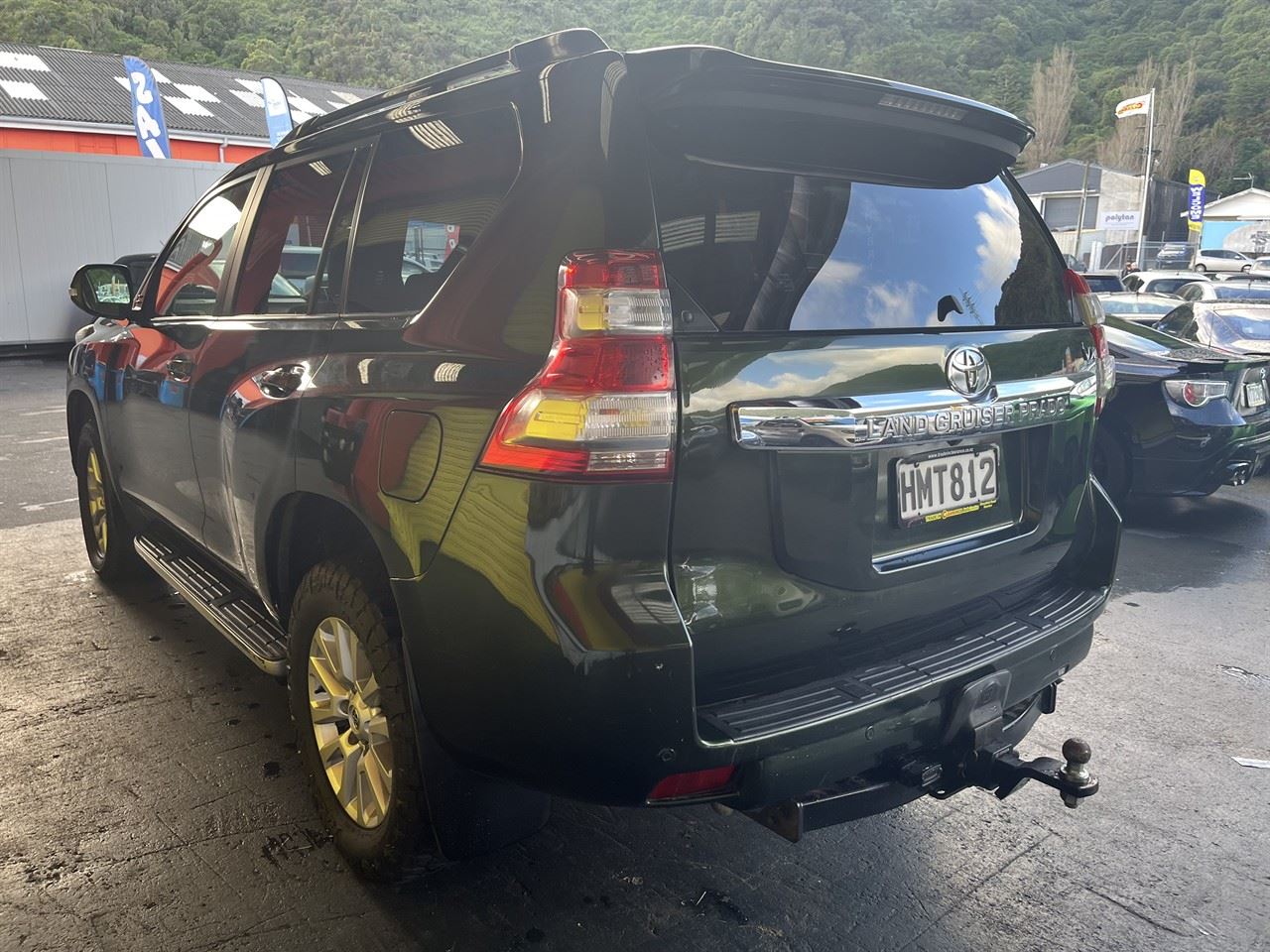 Vehicle image 4