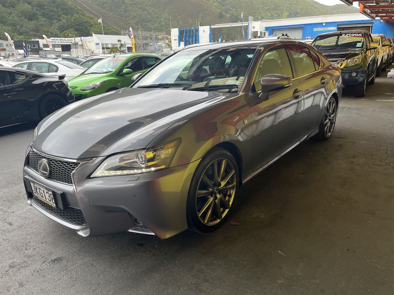 Vehicle image 3