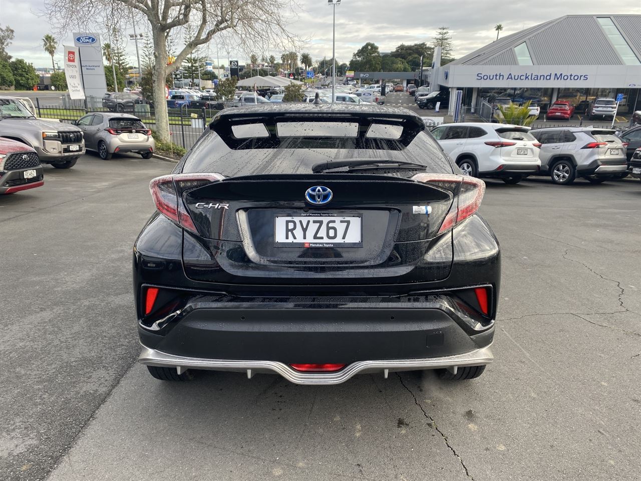 Vehicle image 3