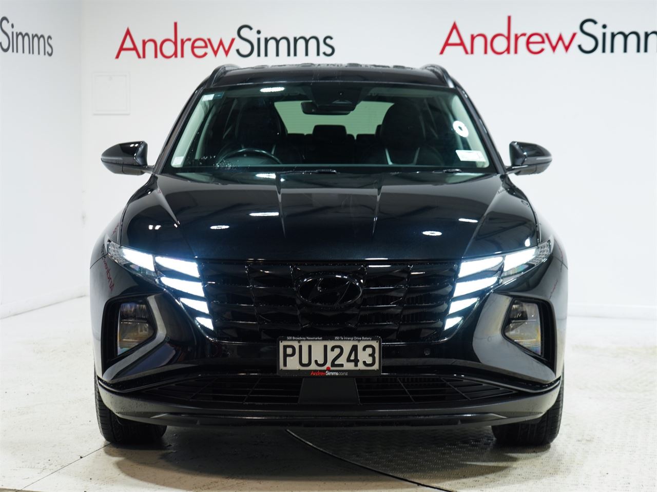 Vehicle image 4