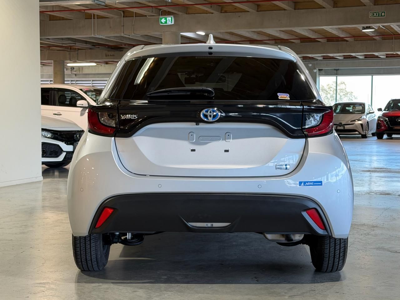 Vehicle image 5