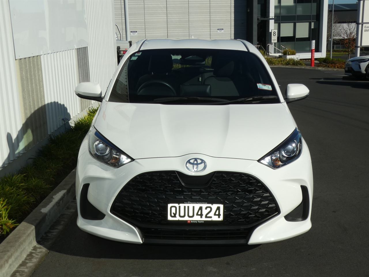 Vehicle image 3