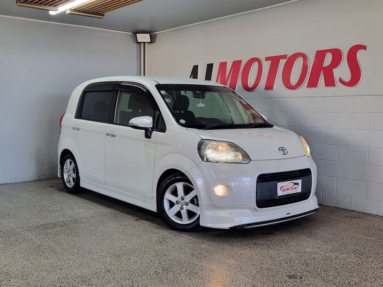 Vehicle image 1