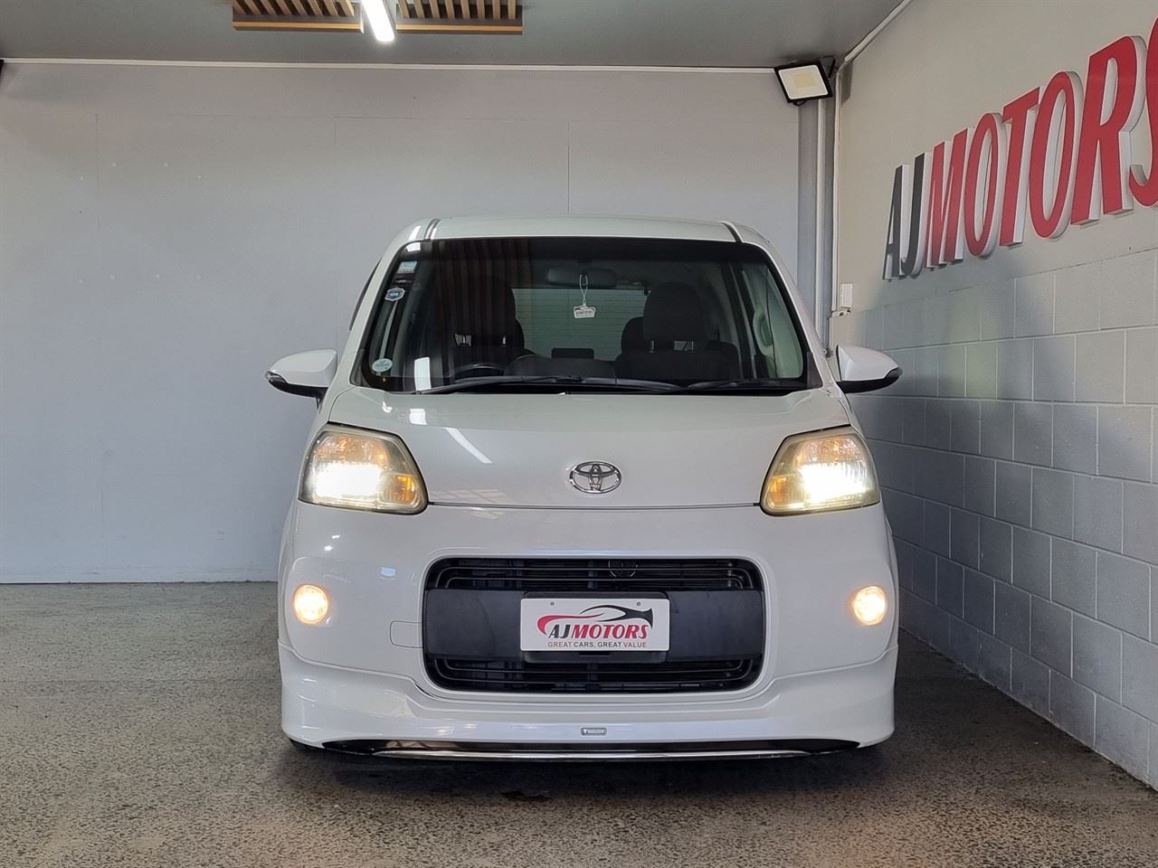 Vehicle image 2