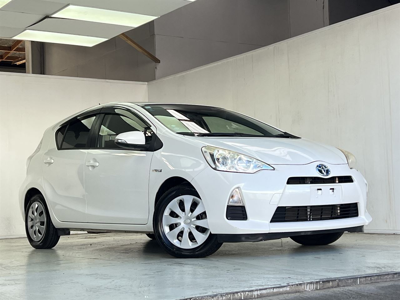 Vehicle image 1