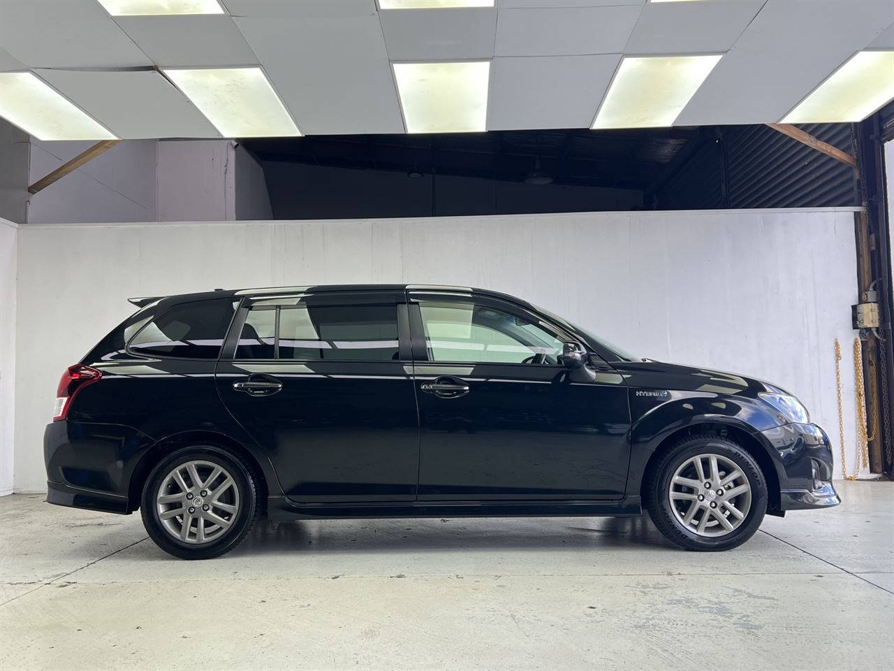 Vehicle image 5