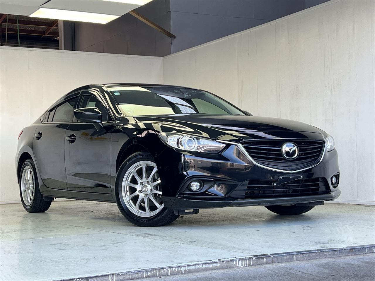 Vehicle image 3