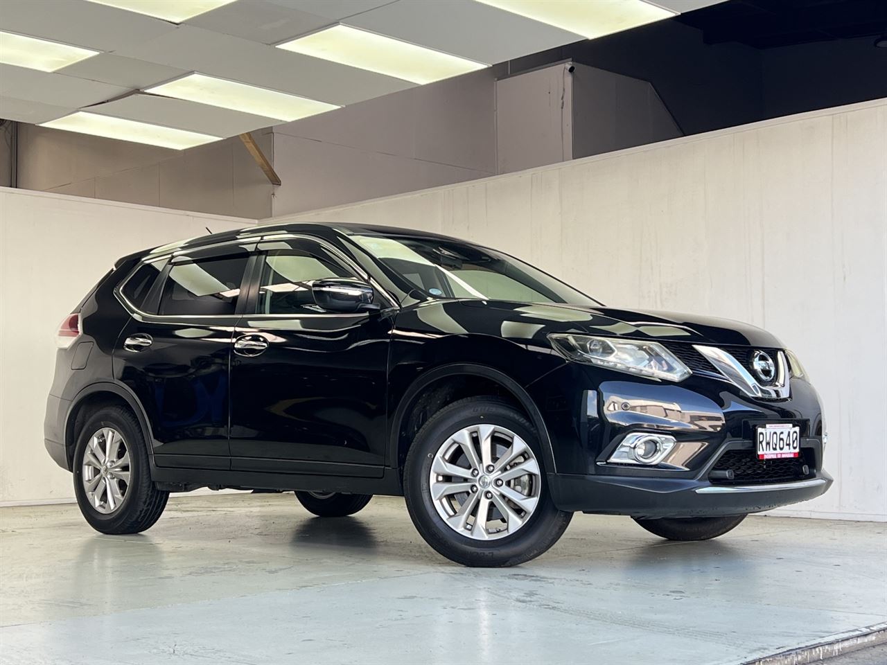 Vehicle image 4