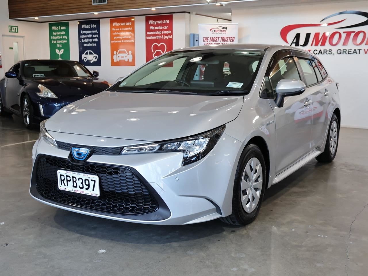 Vehicle image 3