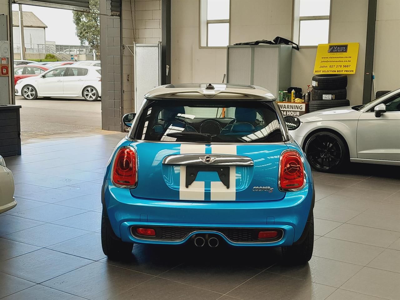 Vehicle image 5