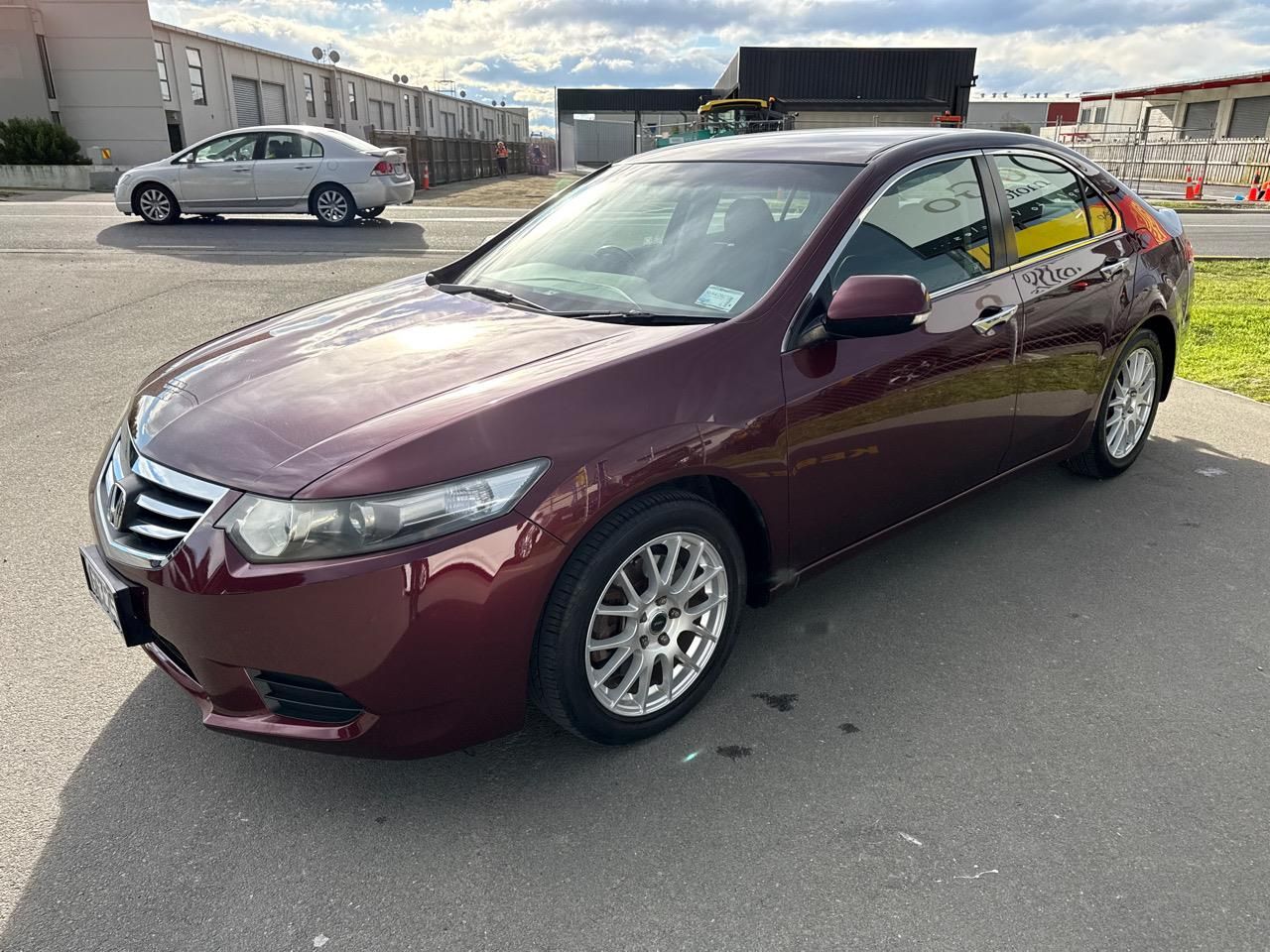 Vehicle image 4