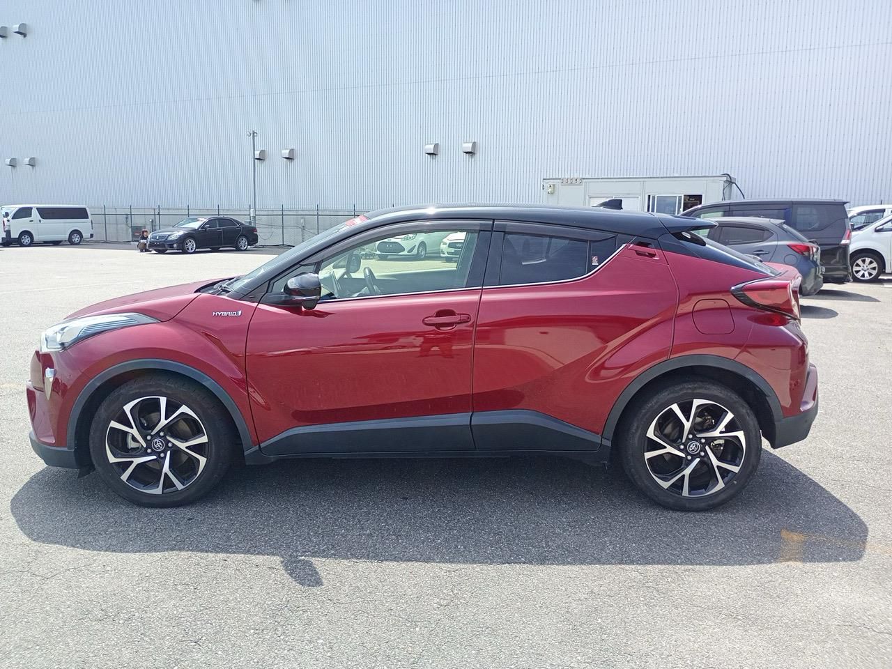 Vehicle image 3