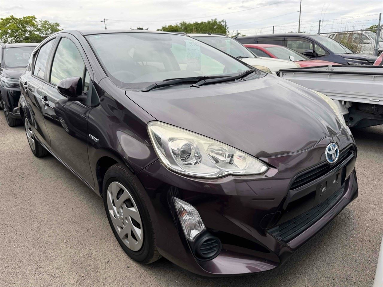 Vehicle image 4