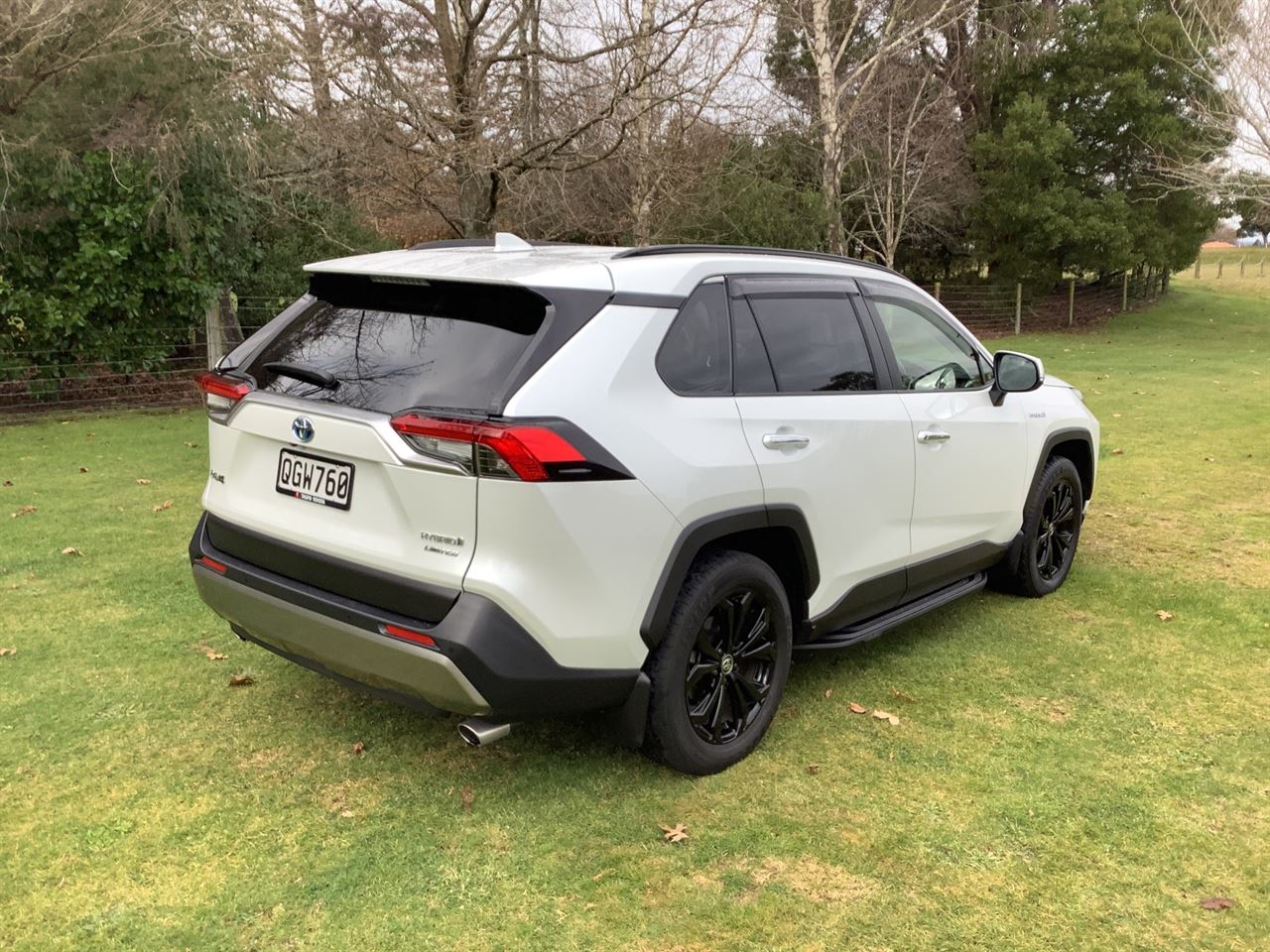 Vehicle image 5