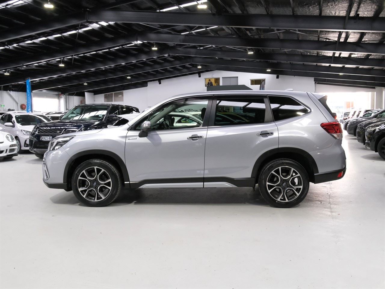 Vehicle image 5