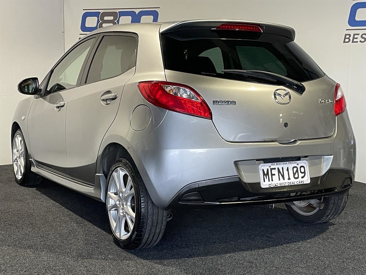 Vehicle image 4