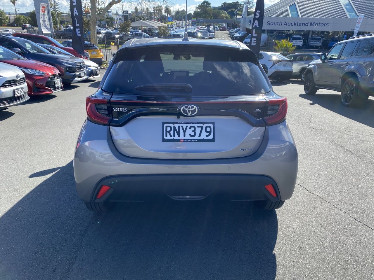 Vehicle image 3