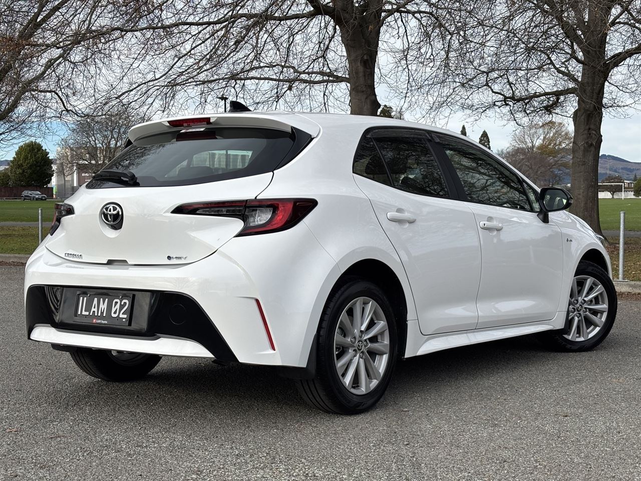 Vehicle image 5