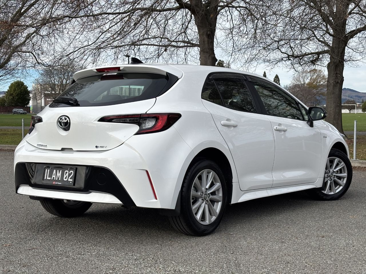Vehicle image 5