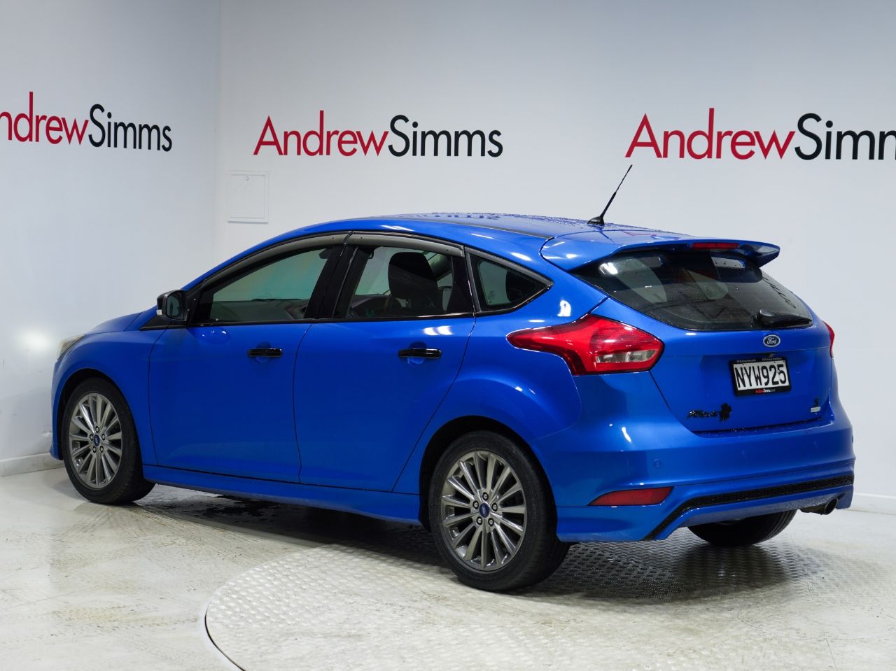 Vehicle image 3