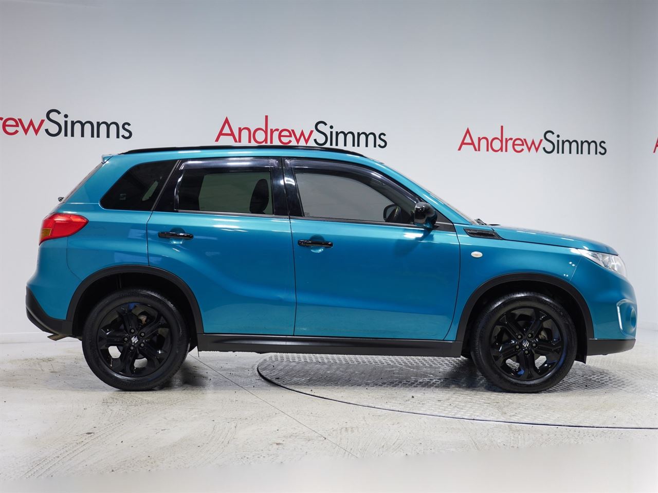 Vehicle image 3