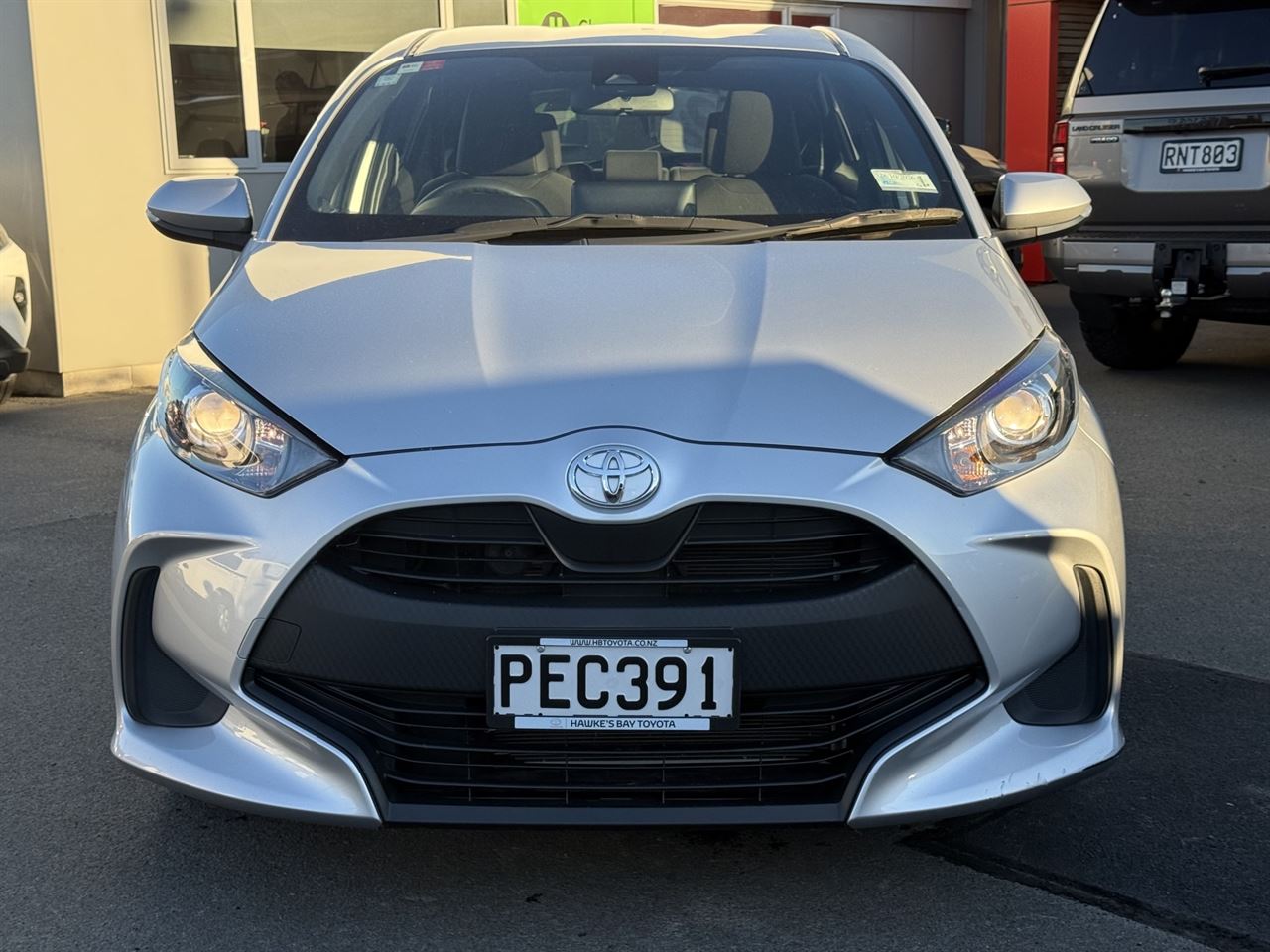 Vehicle image 5