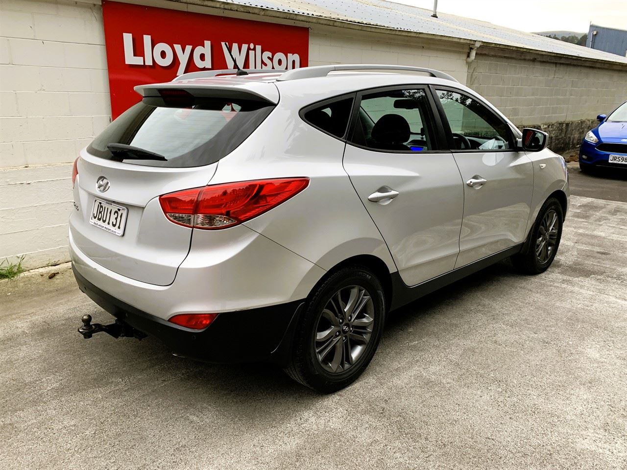 Vehicle image 4