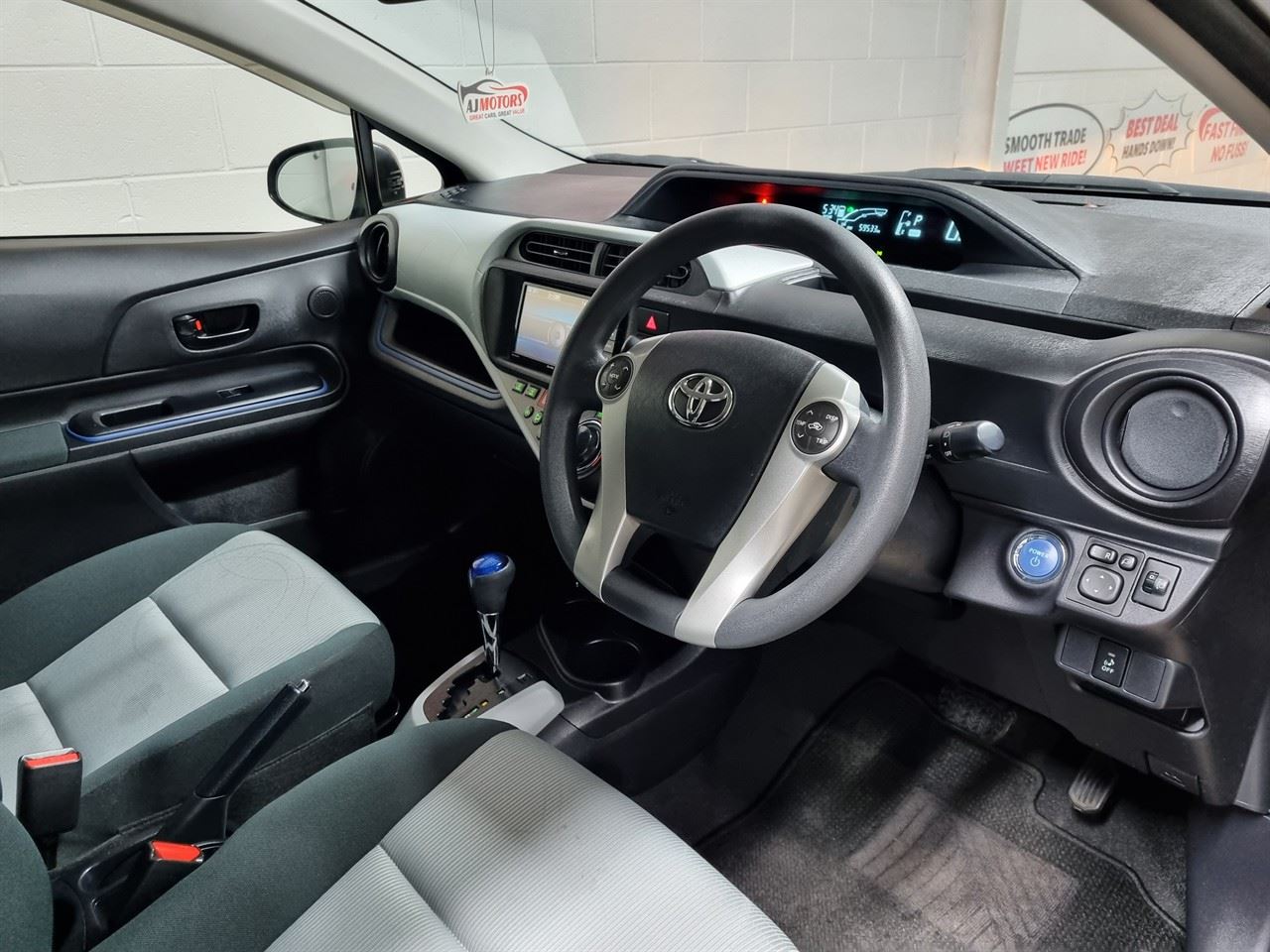 Vehicle image 3