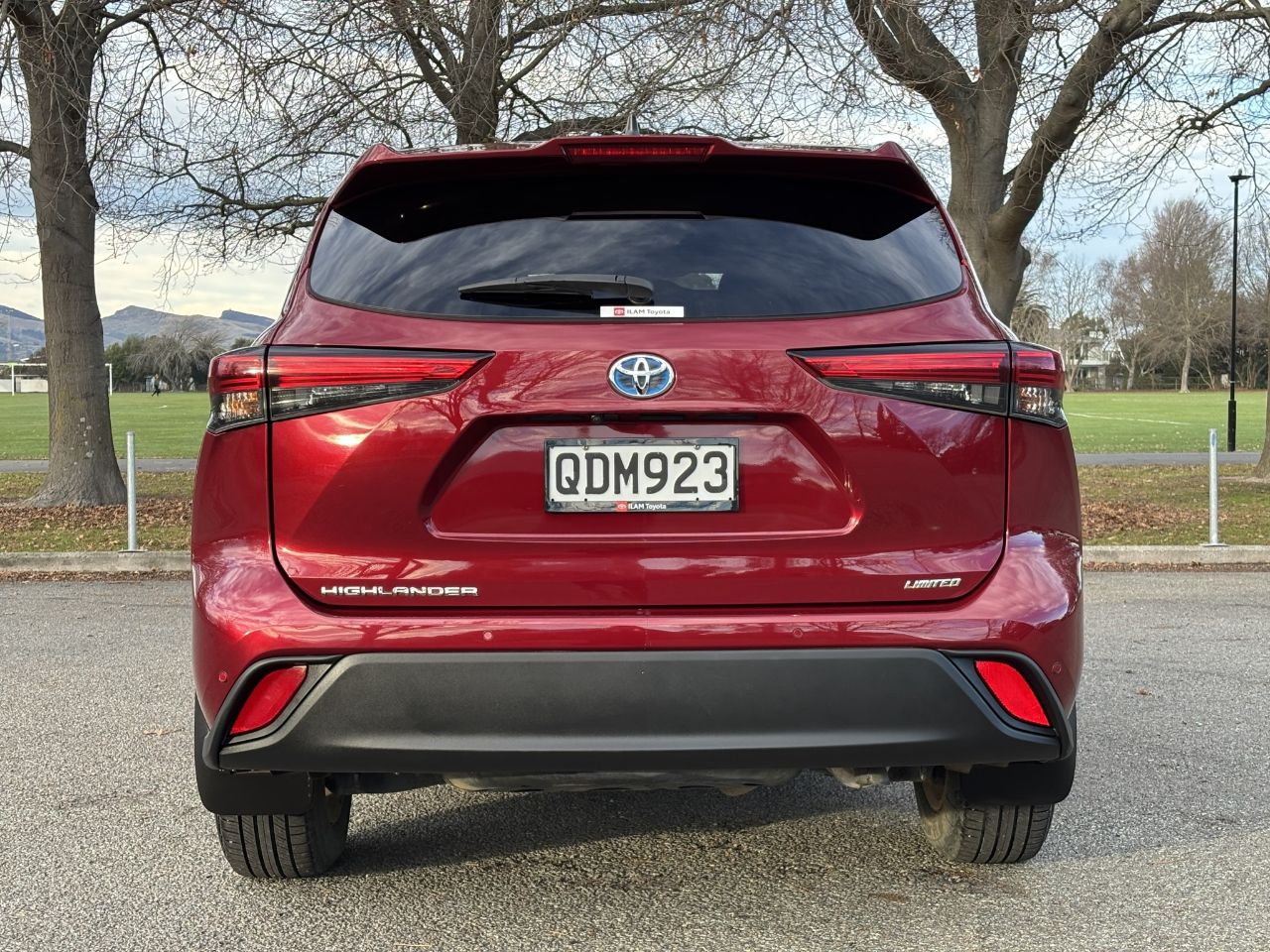 Vehicle image 4