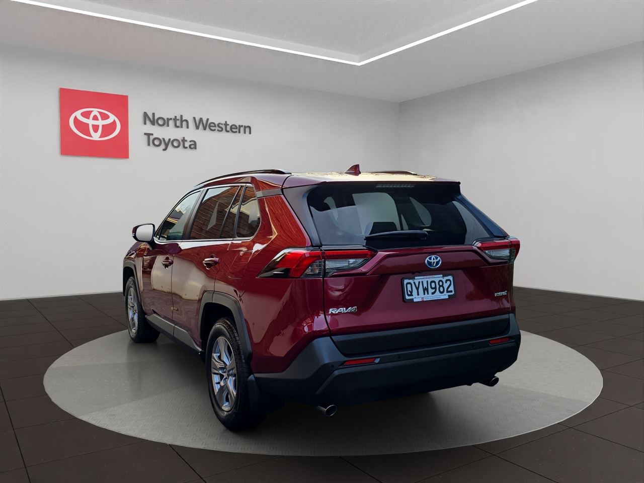 Vehicle image 5