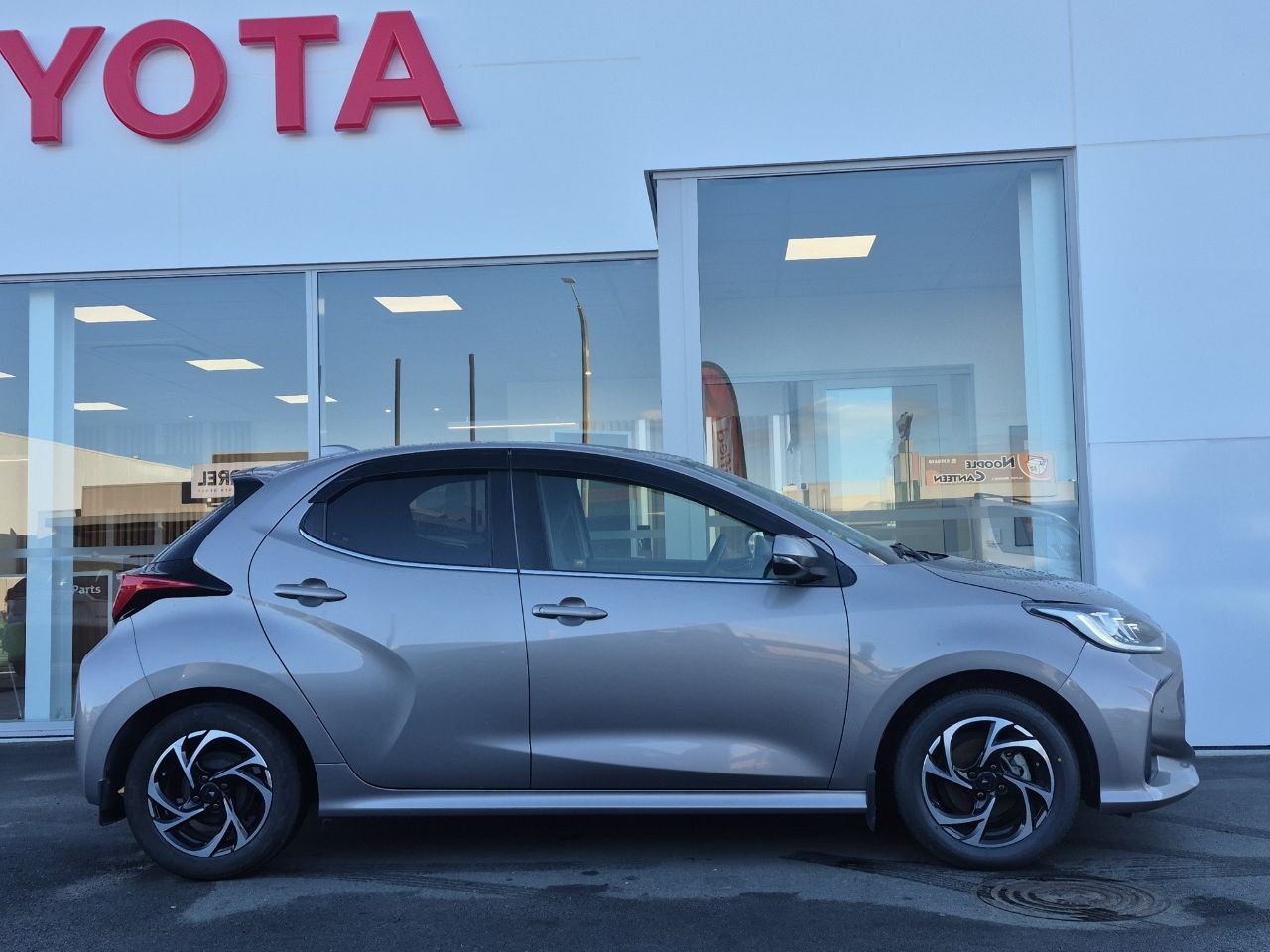 Vehicle image 2