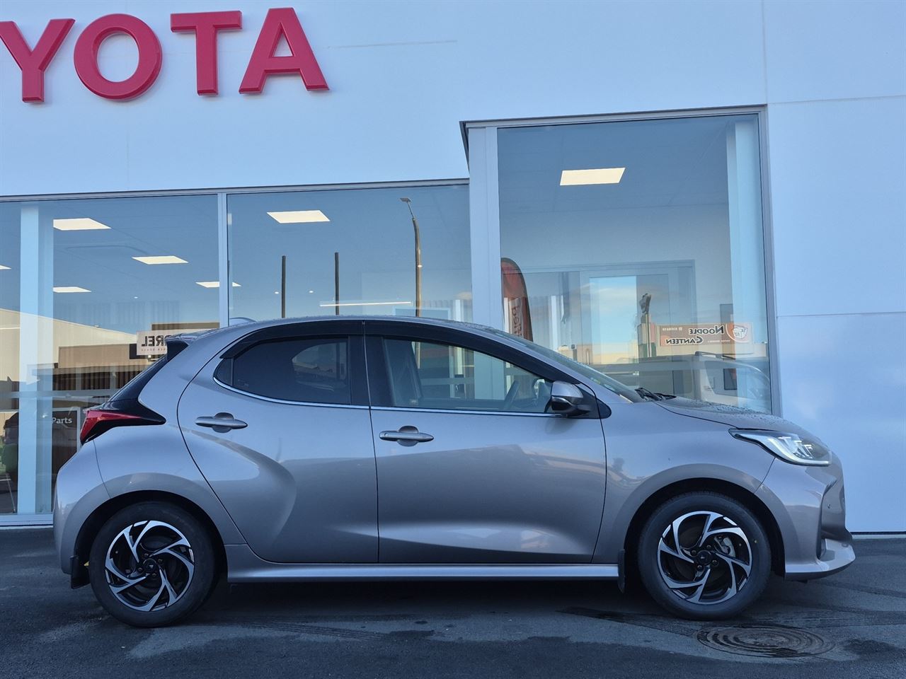 Vehicle image 2