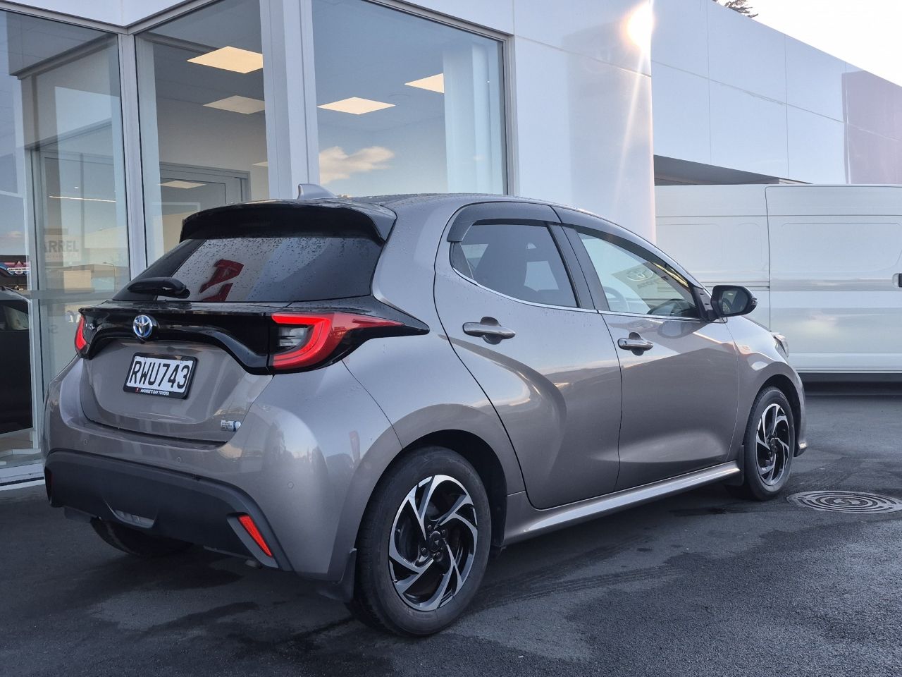 Vehicle image 3