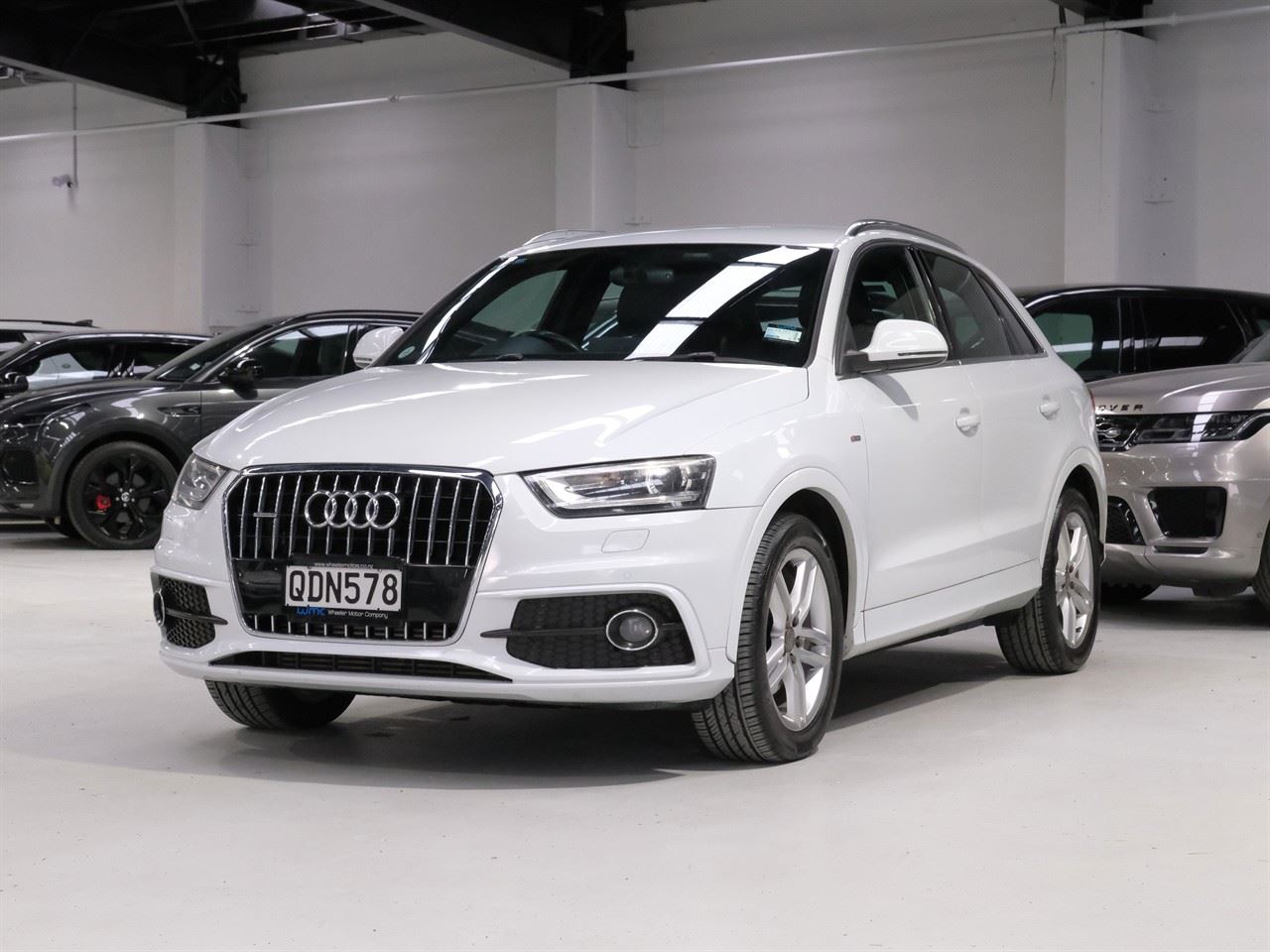 Vehicle image 4
