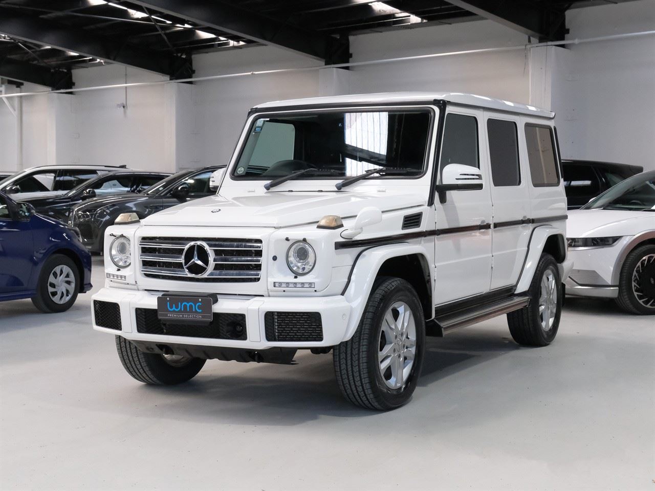 Vehicle image 4