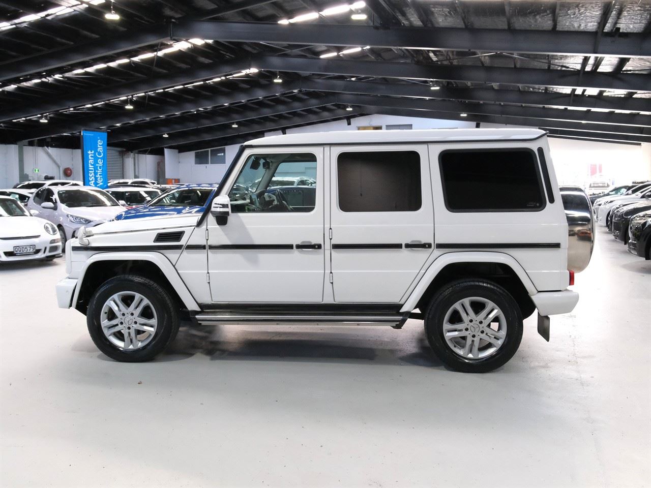 Vehicle image 5