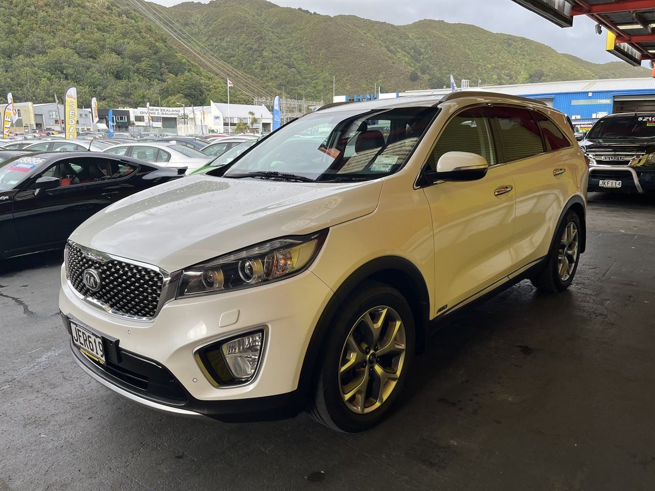 Vehicle image 3
