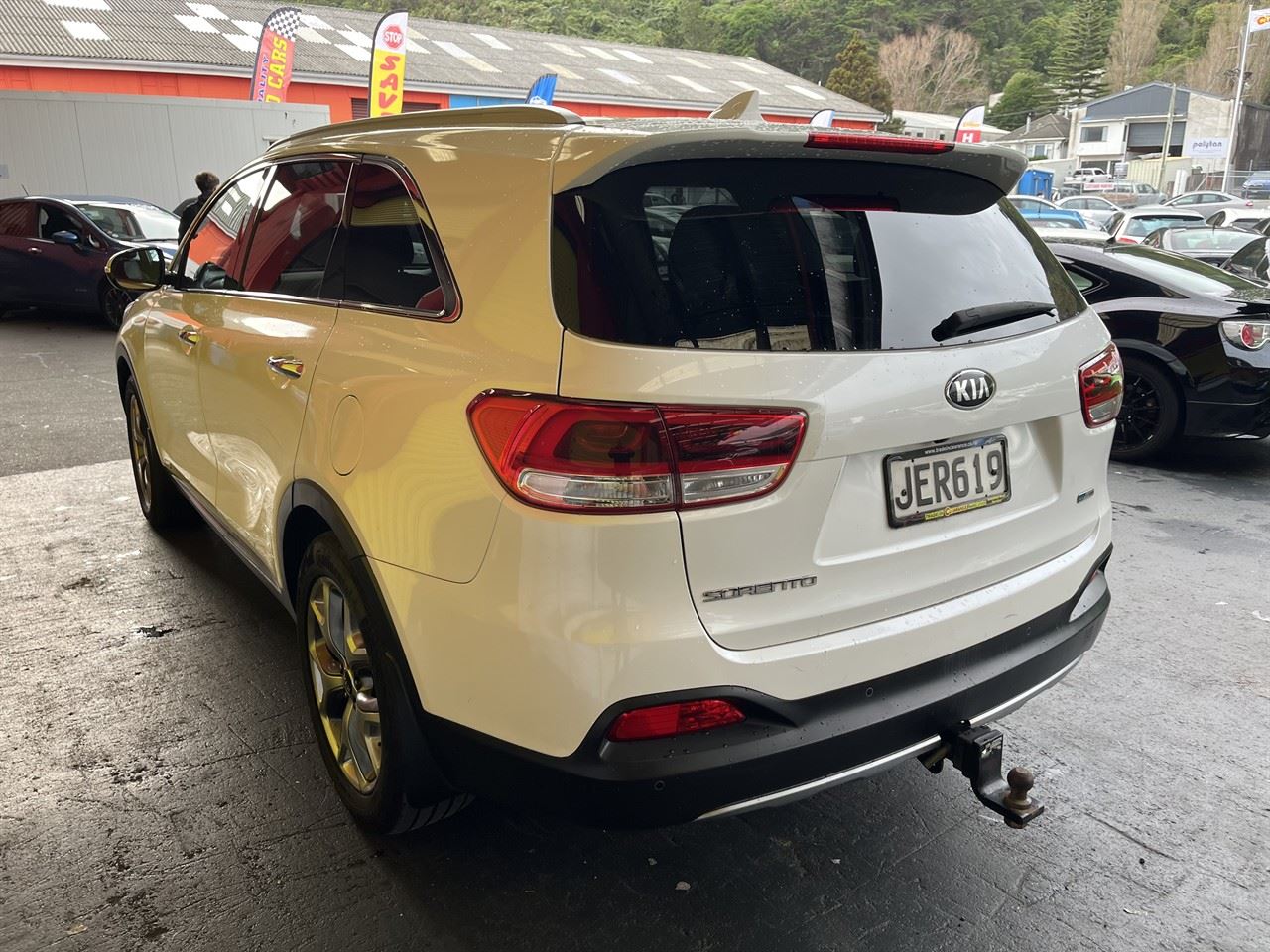 Vehicle image 4