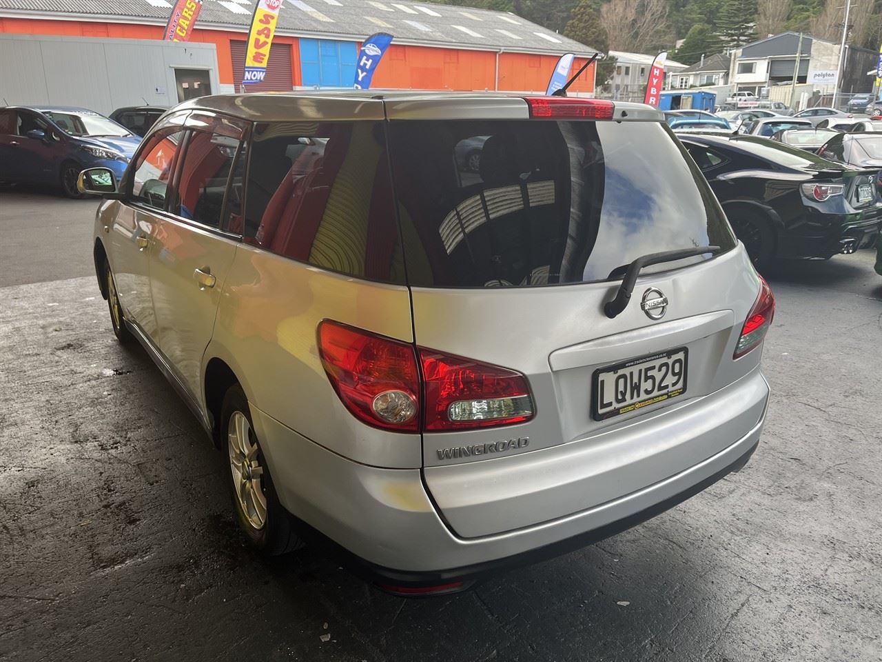 Vehicle image 4