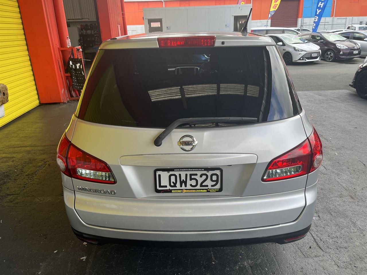 Vehicle image 5