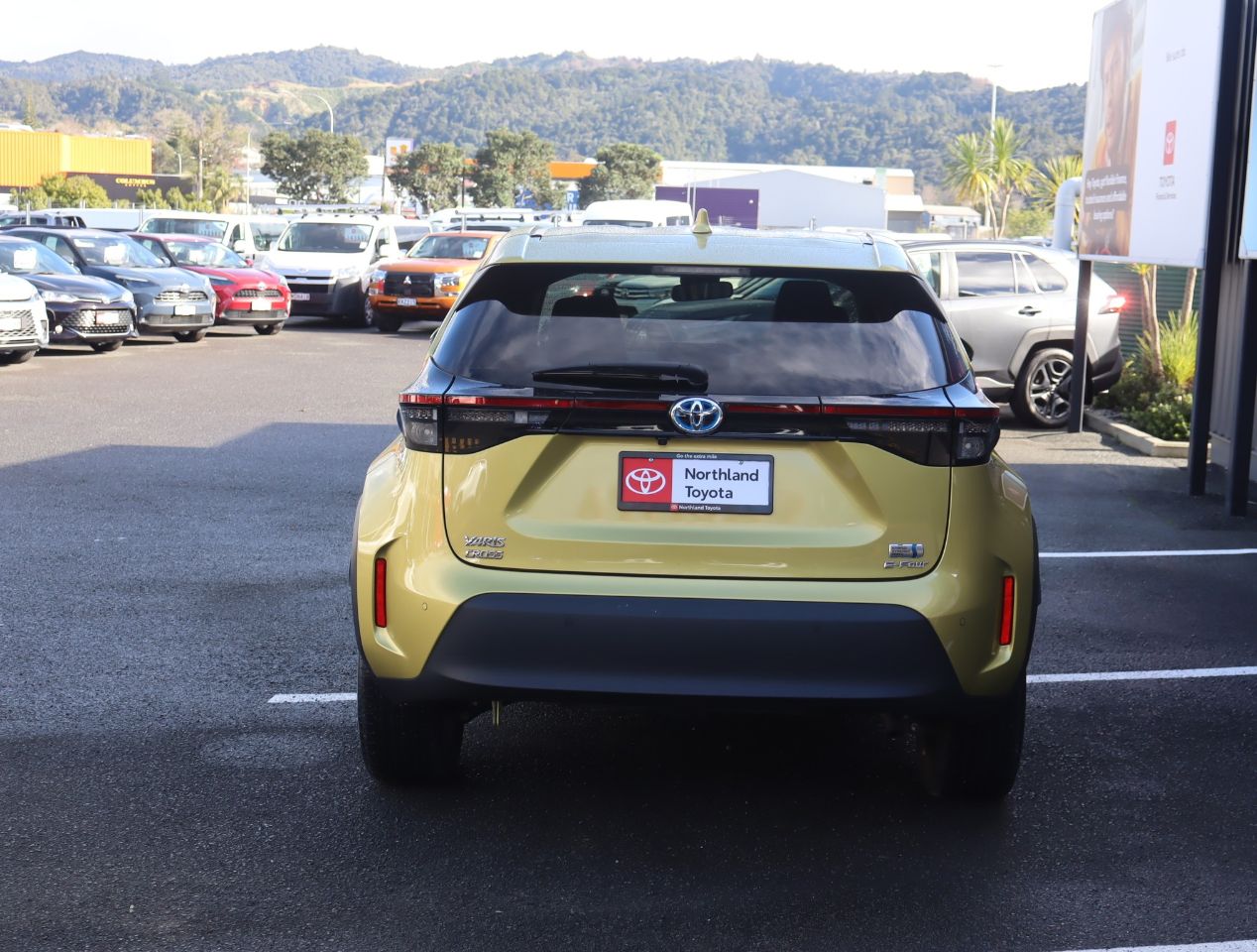 Vehicle image 4