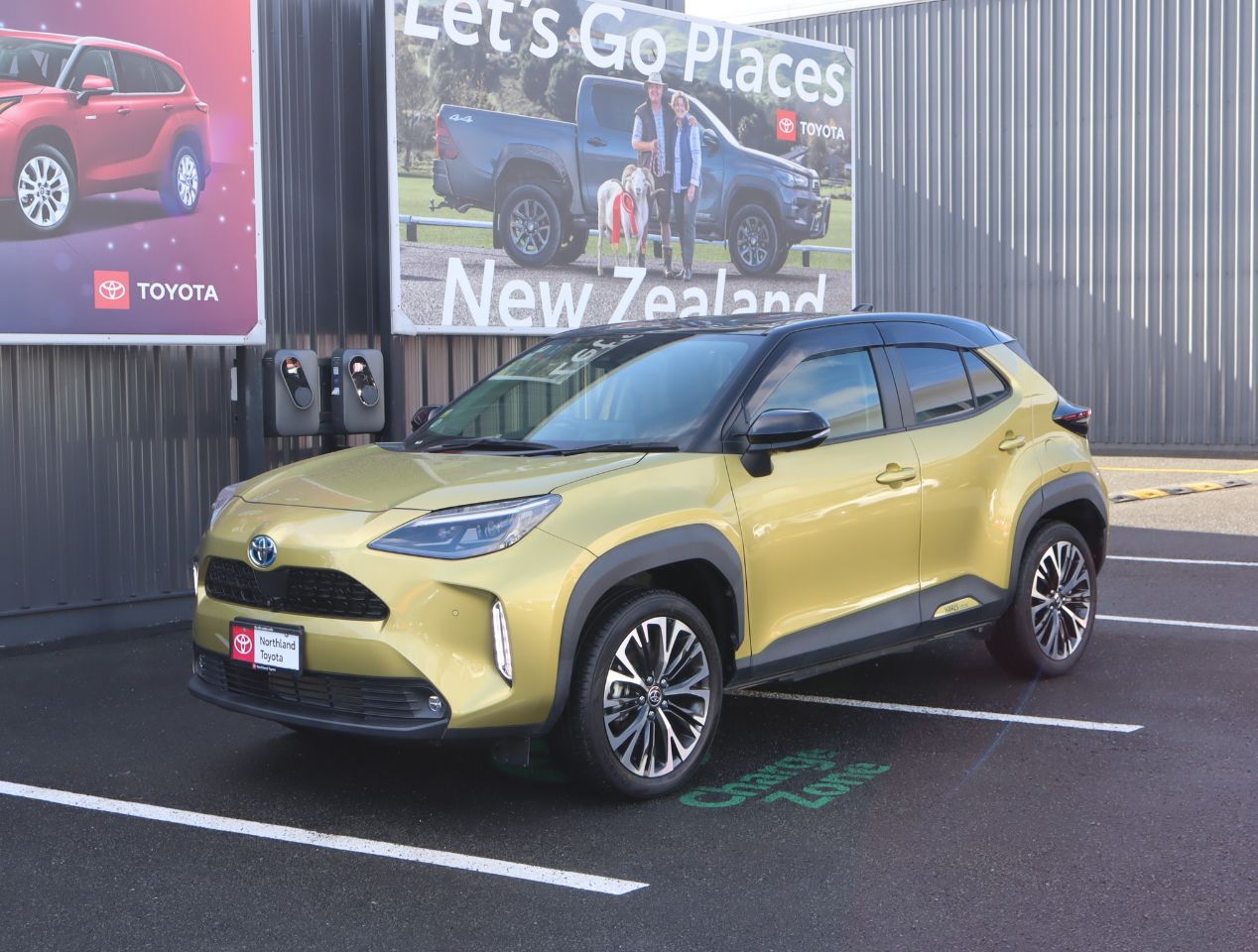 Vehicle image 1
