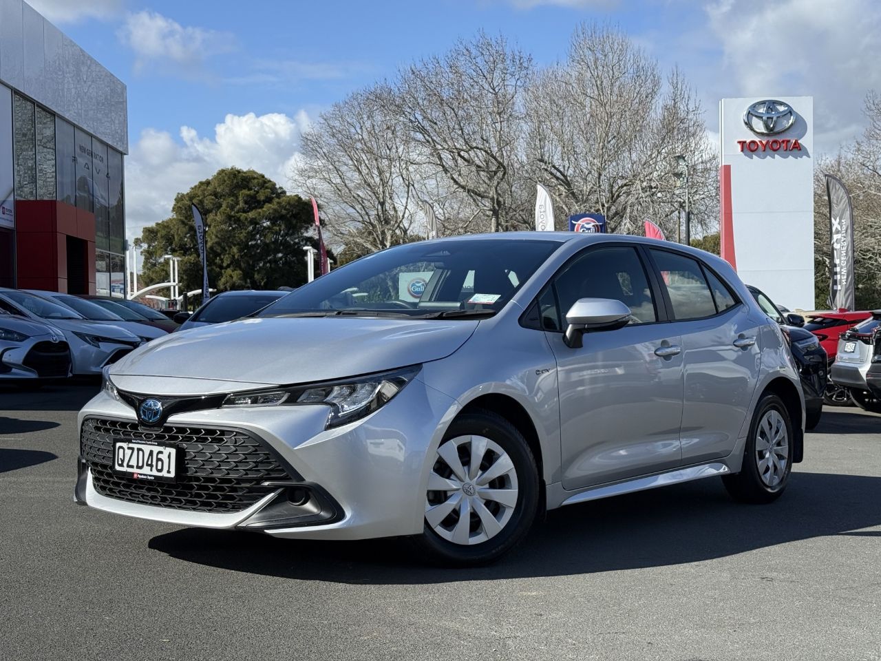 Vehicle image 3
