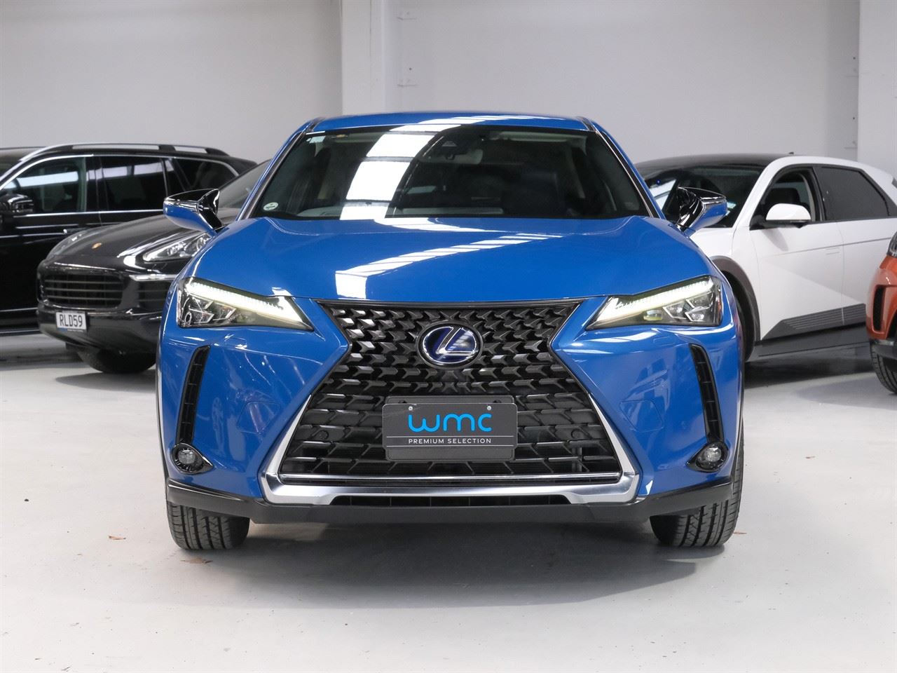 Vehicle image 3