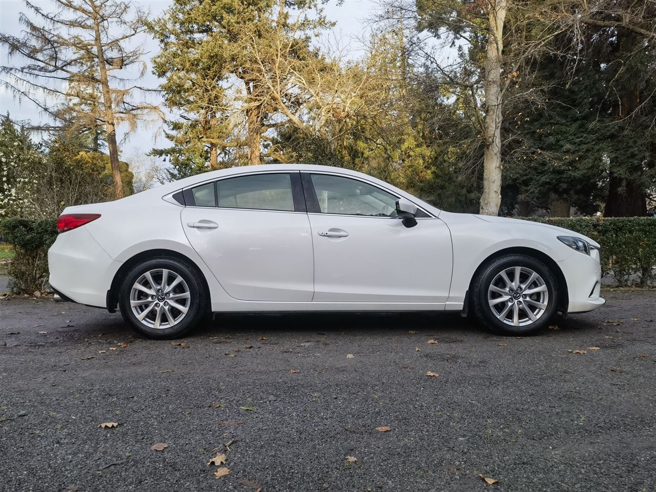 Vehicle image 4