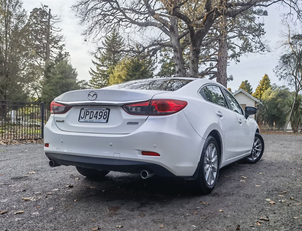 Vehicle image 5